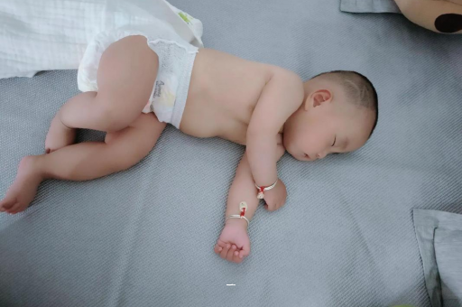 吴忠宝宝胳膊上起红疙瘩